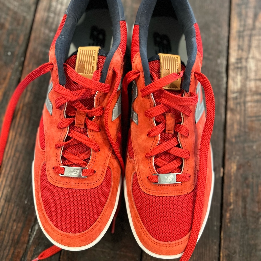 Limited Edition 2018 Boston Red Sox Champion Suede New Balance Shoe
